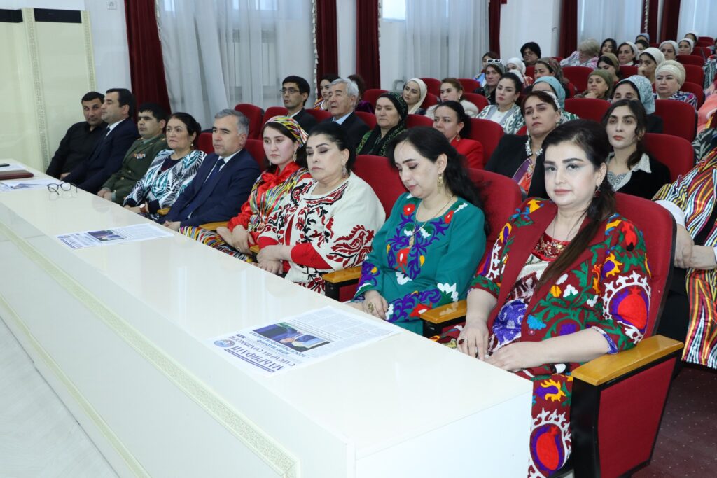 МОДАРОН – ИЛҲОМБАХШИ ИМРӮЗУ ФАРДОИ ДУРАХШОН